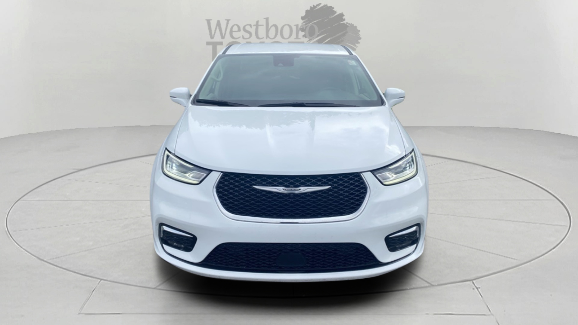 2022 Chrysler Pacifica Hybrid Touring L photo 2