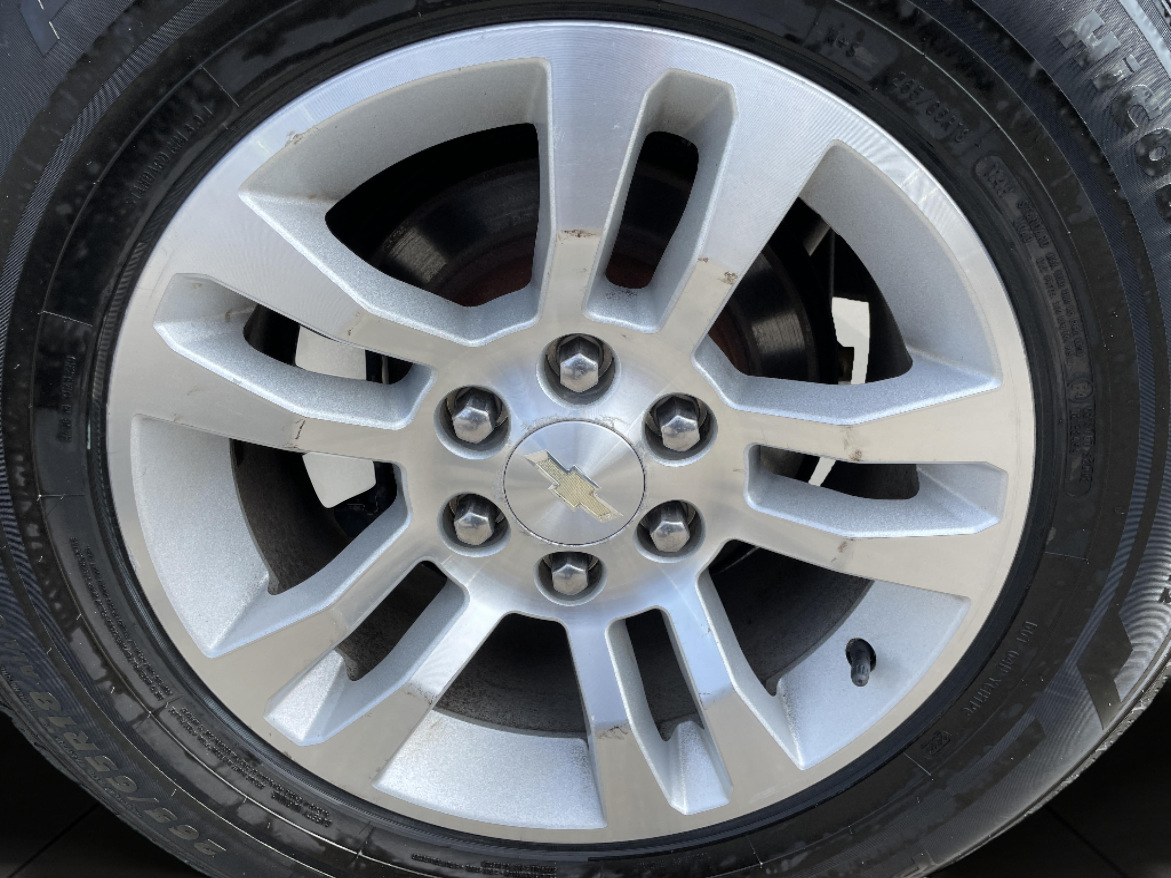 2017 Chevrolet Tahoe LT photo 11
