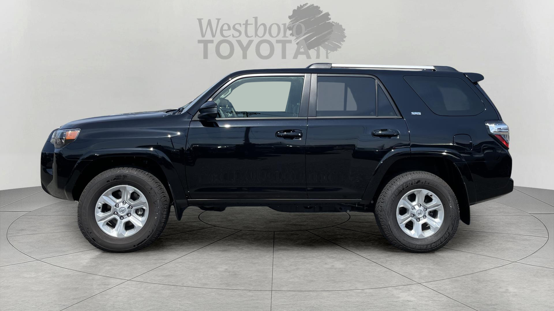 2024 Toyota 4Runner SR5 photo 4
