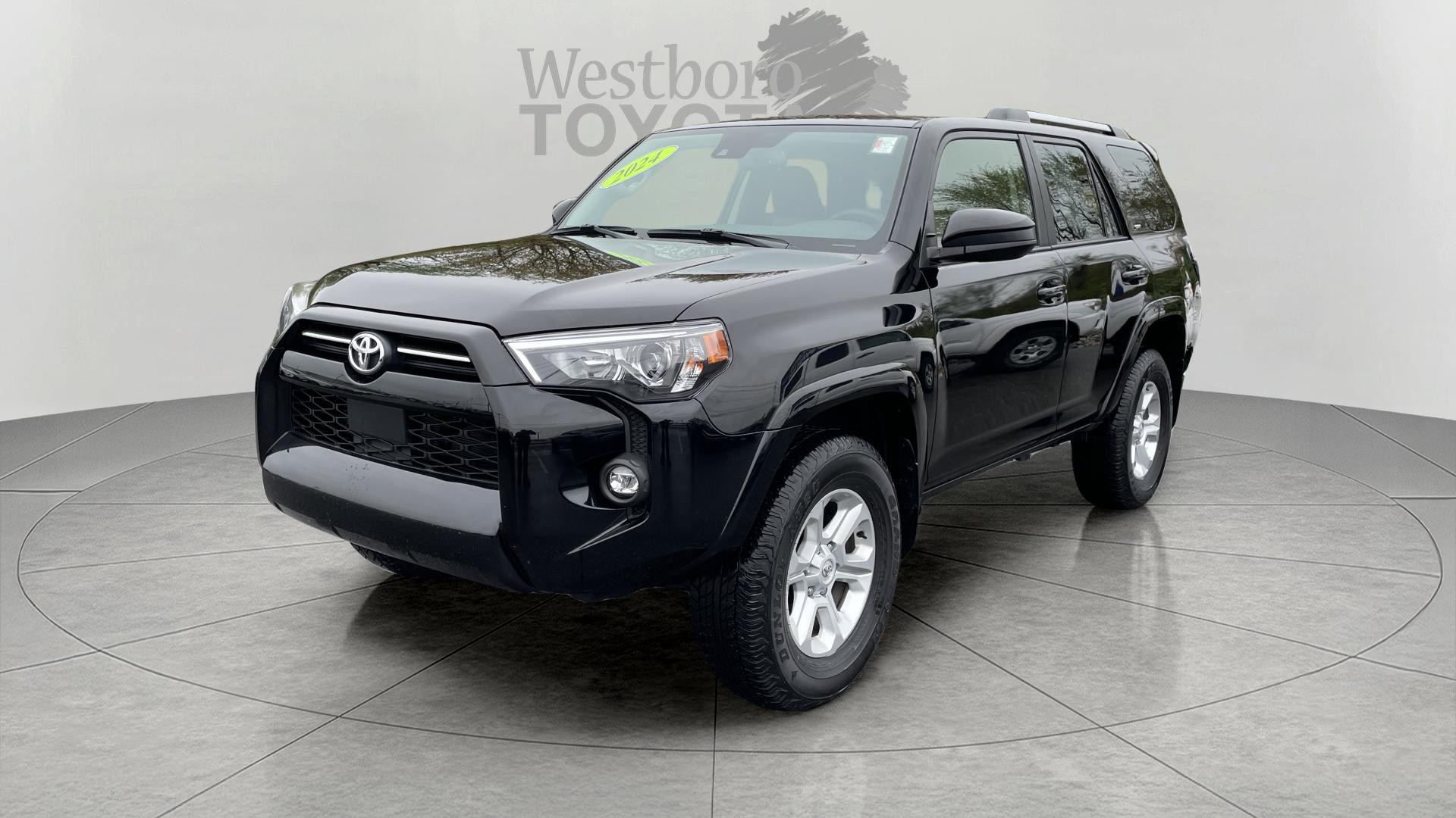 2024 Toyota 4Runner SR5 photo 3