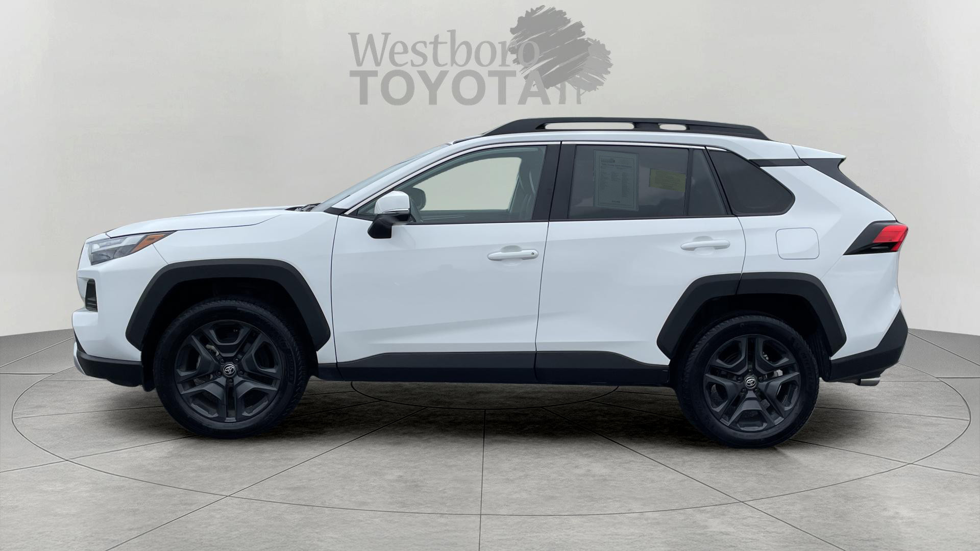 2024 Toyota RAV4 Adventure photo 4