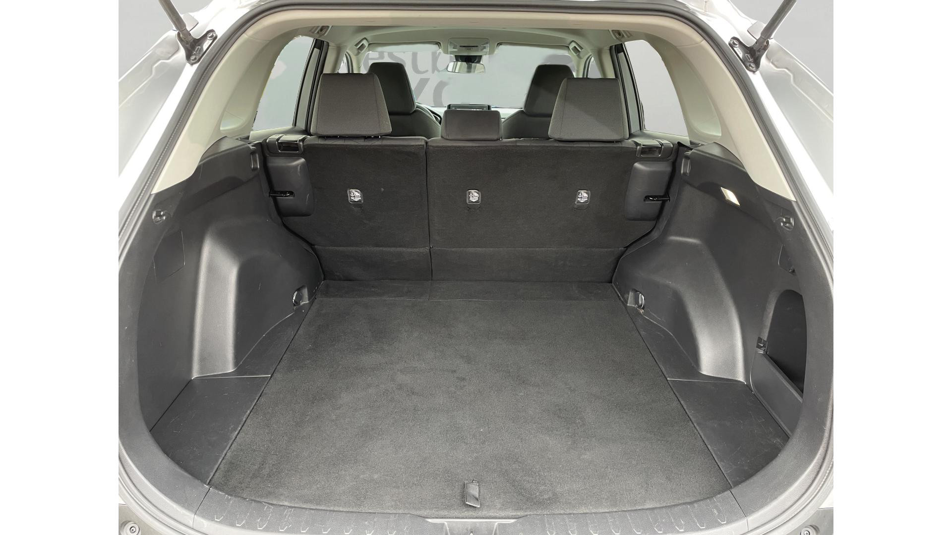 2022 Toyota RAV4 XLE photo 9
