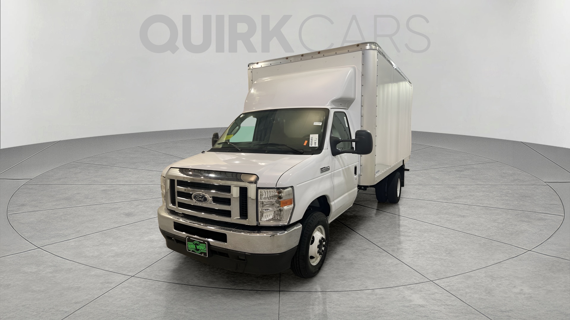 2025 Ford E-Series Cutaway Base's photo